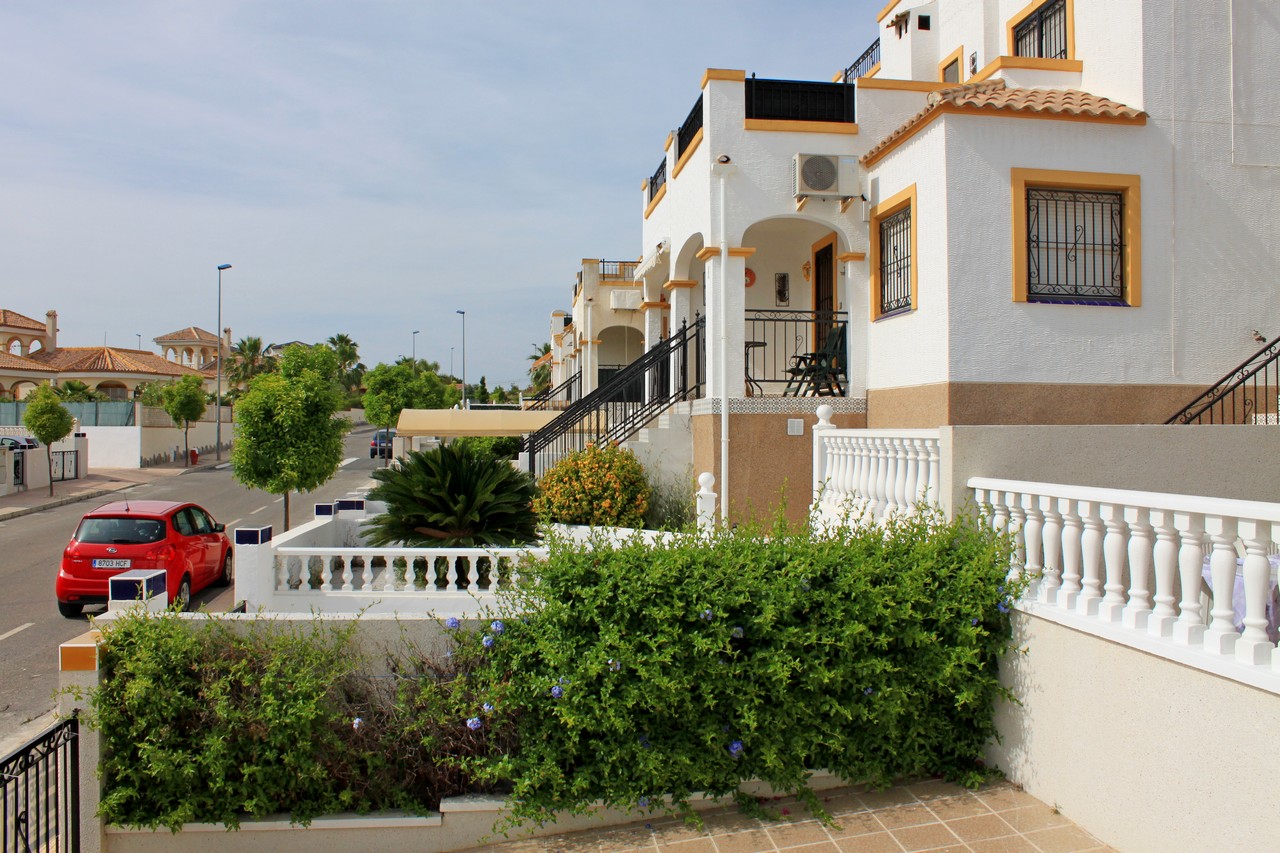 Дом-таунхаус рядом с Аликанте, Валенсия (М-851) 